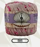 585